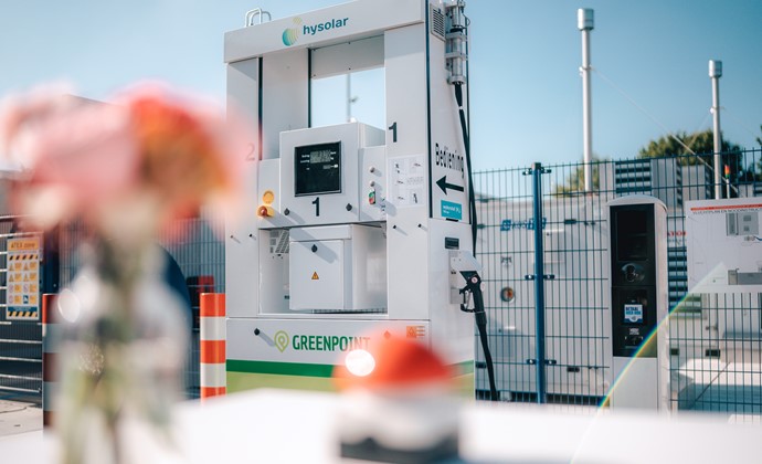 Official opening of first public hydrogen filling station in Utrecht province: Hysolar/Greenpoint
