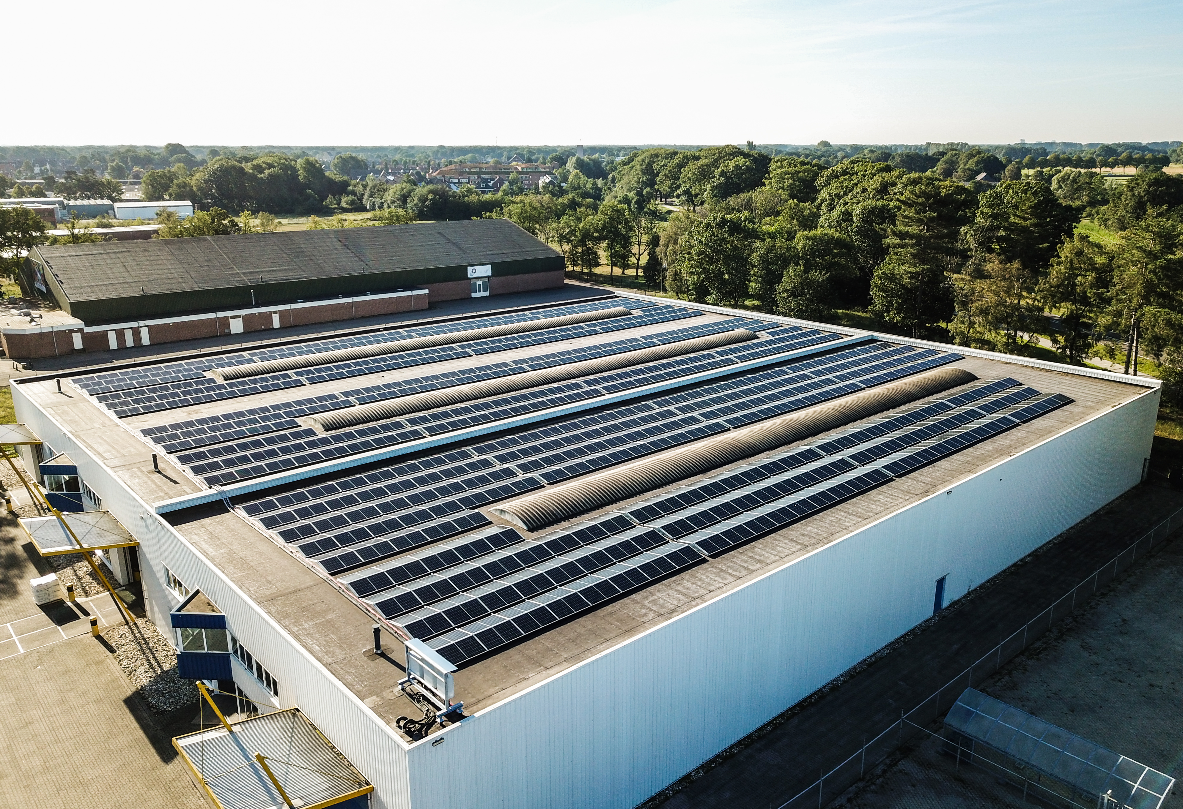 Meldon Plastics onderstreept duurzame ambitie met 2.080 zonnepanelen